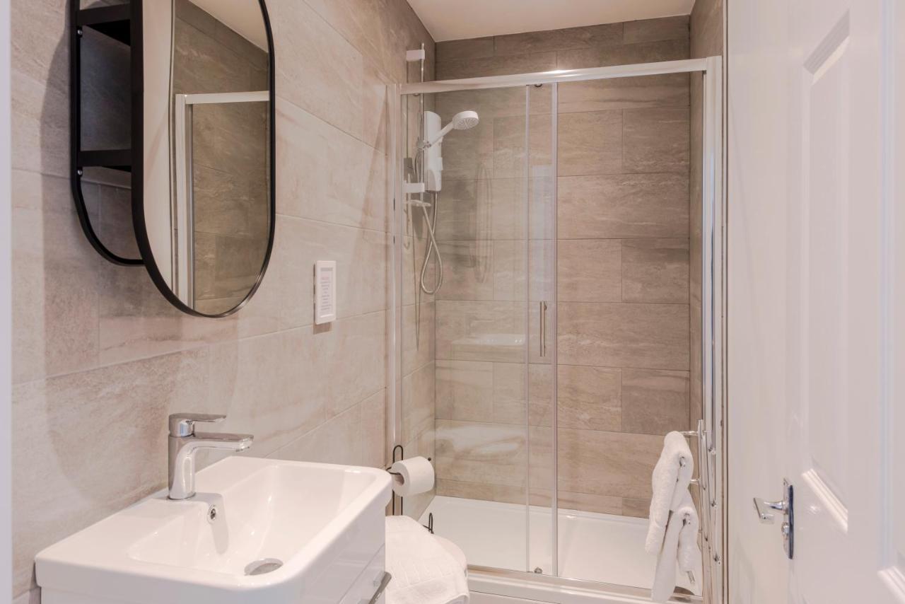4 Berkeley Square I Your Apartment Bristol Extérieur photo