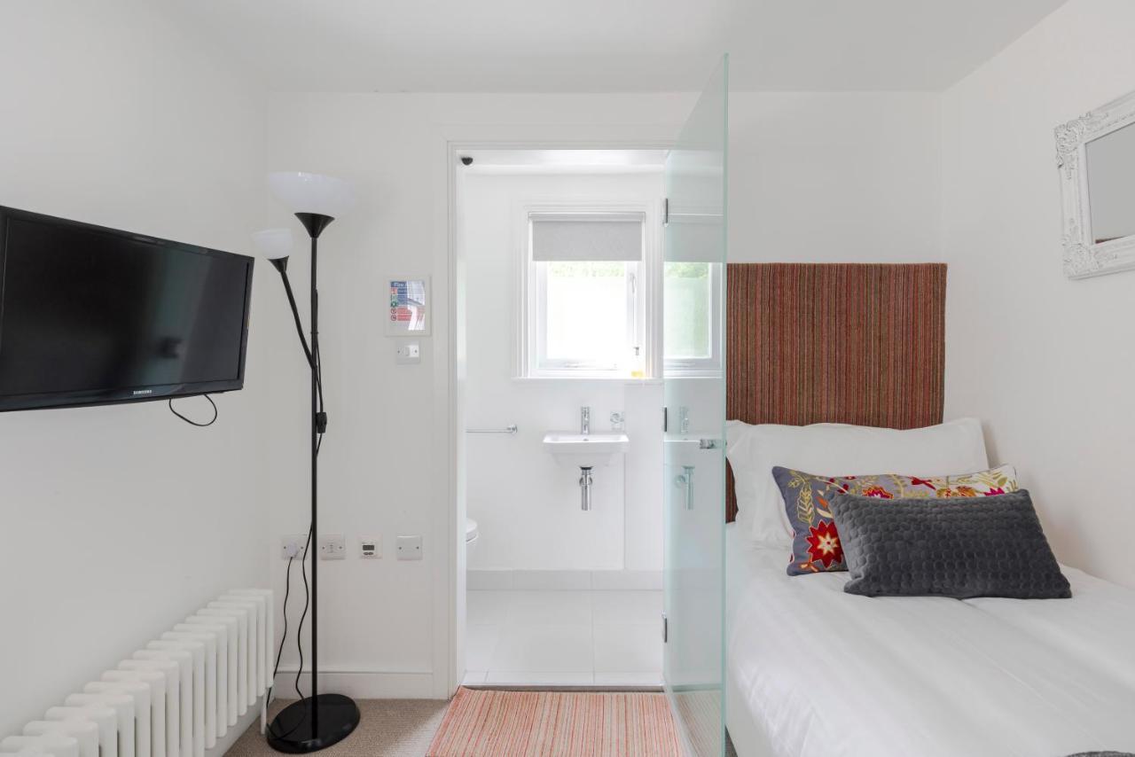 4 Berkeley Square I Your Apartment Bristol Chambre photo