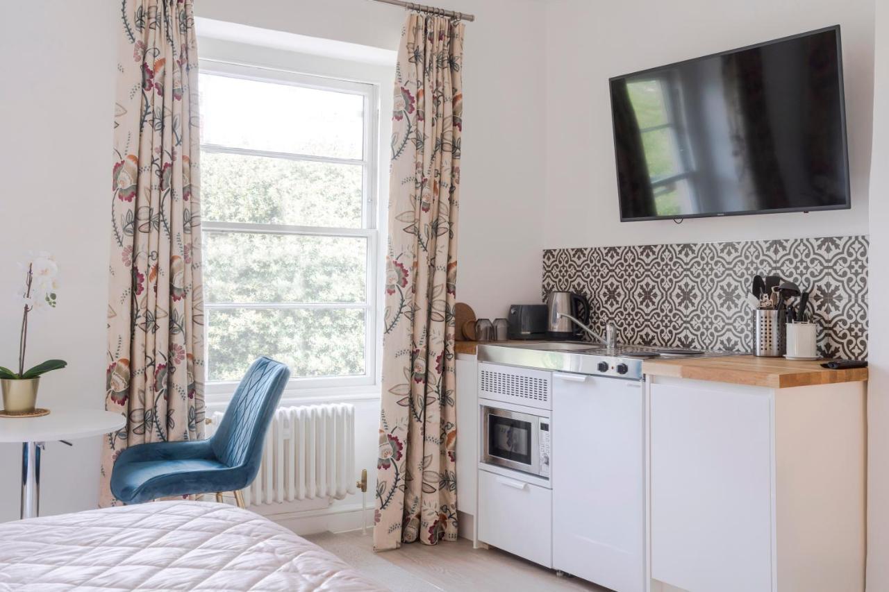 4 Berkeley Square I Your Apartment Bristol Chambre photo